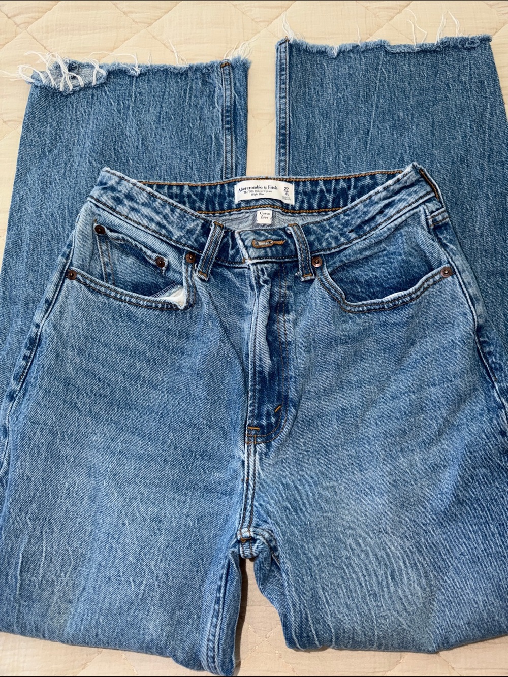 Abercrombie & Fitch Vintage Blue Straight Leg Jeans - Women's 27/4